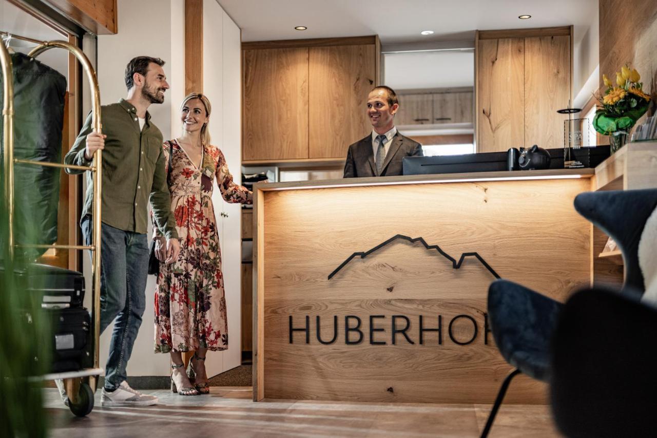 Panoramahotel Huberhof Maranza Kültér fotó
