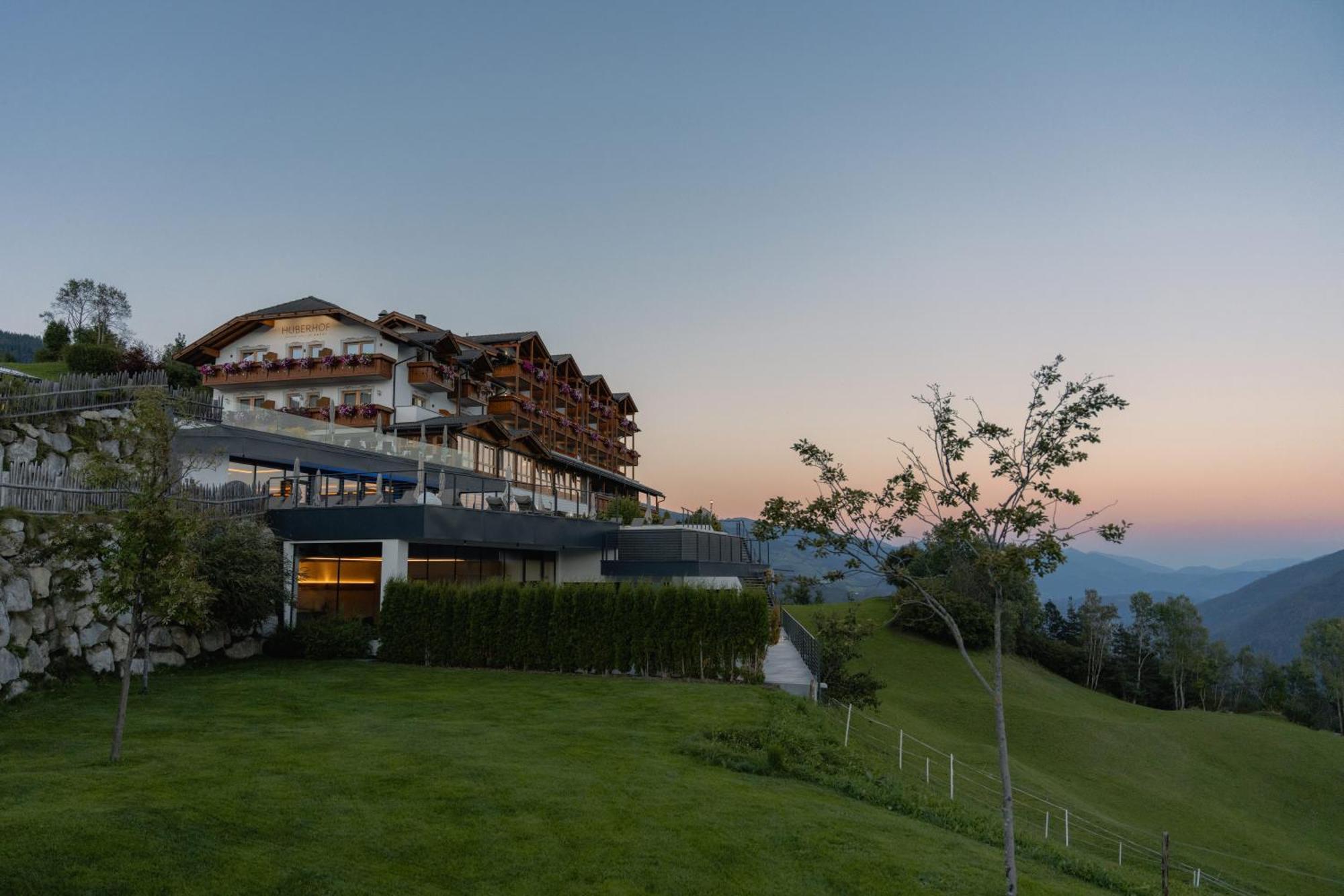 Panoramahotel Huberhof Maranza Kültér fotó